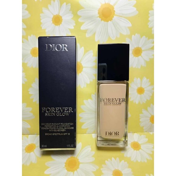 DIOR FOREVER SKIN GLOW 24H FOUNDATION 1 W WARM / GLOW  1 Oz  New In Box - Picture 1 of 8